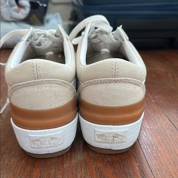 Vans Cream and Tan Platform Low-Top Sneakers Canvas Sneakers - Picture 5 of 5